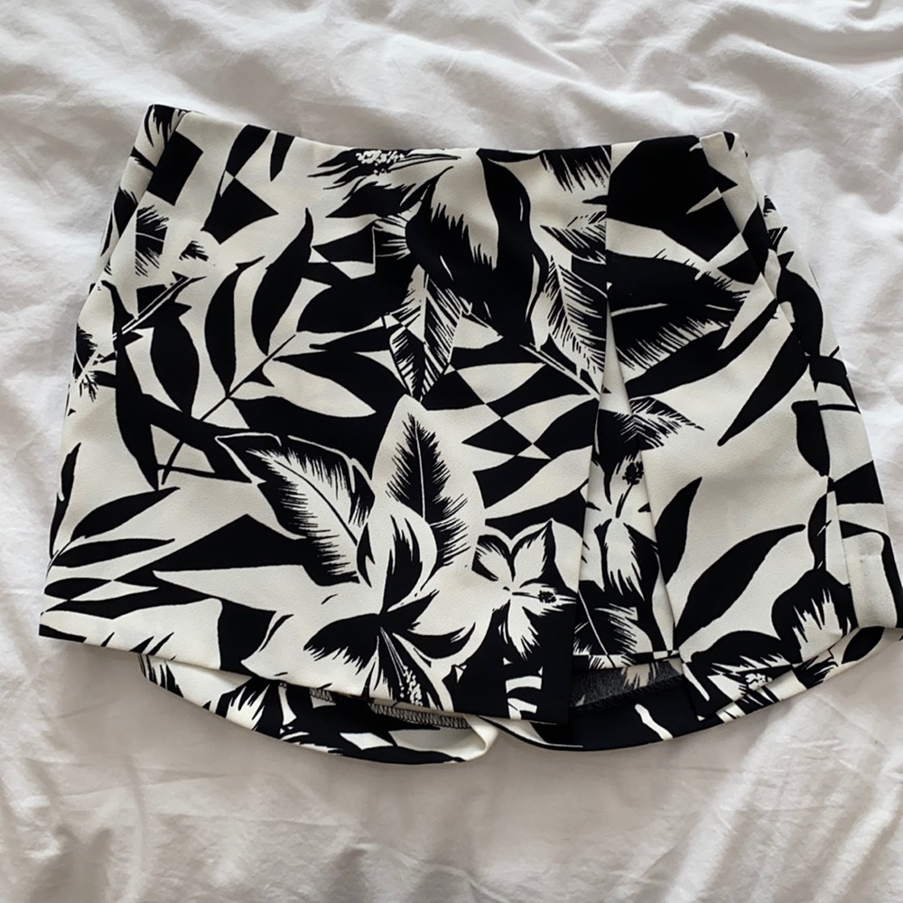 Express Skort - image 1